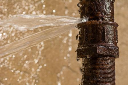 7 Critical Signs You Need Leak Detection and Repair